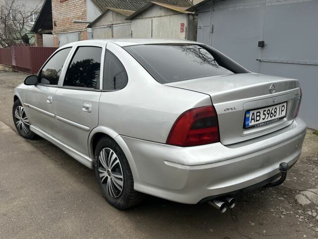 Серый Опель Вектра, объемом двигателя 1.8 л и пробегом 319 тыс. км за 2700 $, фото 6 на Automoto.ua