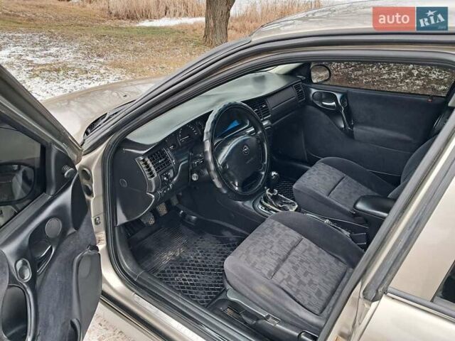 Сірий Опель Вектра, об'ємом двигуна 1.6 л та пробігом 275 тис. км за 2500 $, фото 8 на Automoto.ua