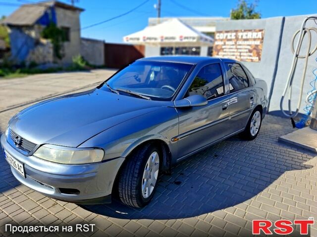 Сірий Опель Вектра, об'ємом двигуна 2 л та пробігом 300 тис. км за 3500 $, фото 1 на Automoto.ua