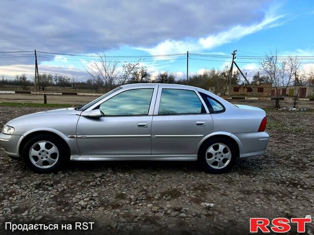 Сірий Опель Вектра, об'ємом двигуна 1.6 л та пробігом 267 тис. км за 2500 $, фото 6 на Automoto.ua