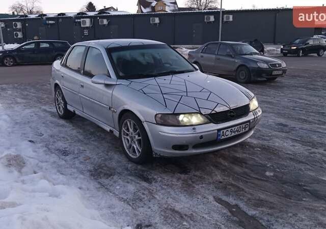 Серый Опель Вектра, объемом двигателя 2 л и пробегом 396 тыс. км за 1600 $, фото 1 на Automoto.ua