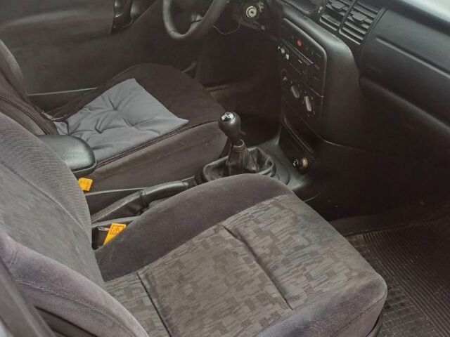 Сірий Опель Вектра, об'ємом двигуна 2 л та пробігом 300 тис. км за 1370 $, фото 6 на Automoto.ua