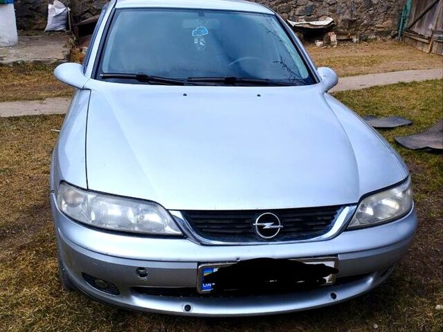 Серый Опель Вектра, объемом двигателя 1.8 л и пробегом 0 тыс. км за 2000 $, фото 1 на Automoto.ua