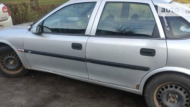 Серый Опель Вектра, объемом двигателя 1.6 л и пробегом 290 тыс. км за 1000 $, фото 1 на Automoto.ua