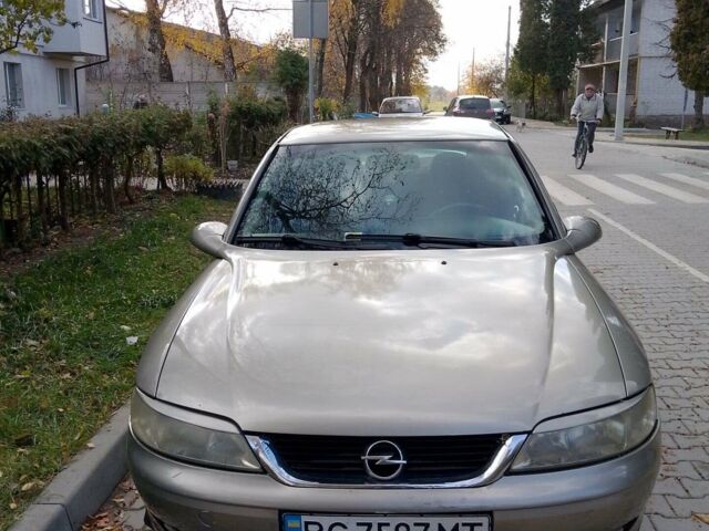 Сірий Опель Вектра, об'ємом двигуна 2 л та пробігом 353 тис. км за 2700 $, фото 4 на Automoto.ua