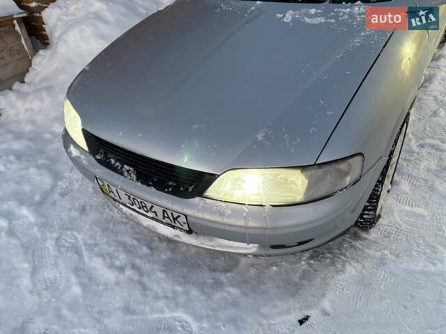 Серый Опель Вектра, объемом двигателя 1.8 л и пробегом 385 тыс. км за 2200 $, фото 8 на Automoto.ua