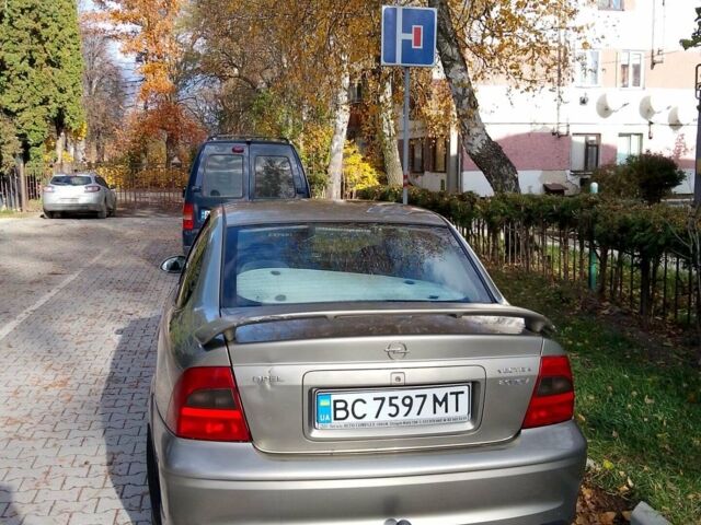 Сірий Опель Вектра, об'ємом двигуна 2 л та пробігом 353 тис. км за 2700 $, фото 7 на Automoto.ua