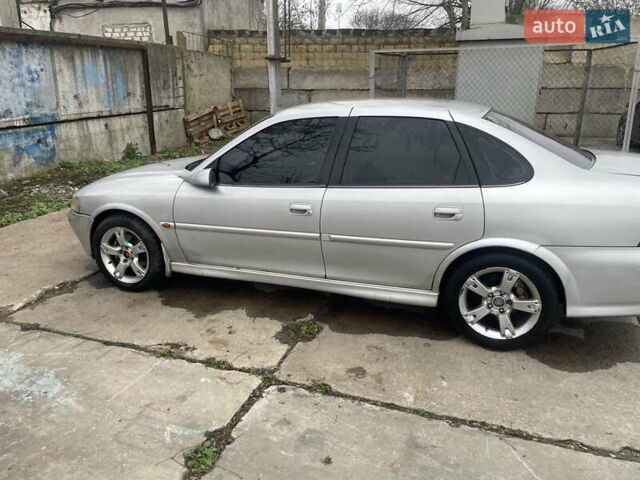 Сірий Опель Вектра, об'ємом двигуна 1.62 л та пробігом 398 тис. км за 2200 $, фото 2 на Automoto.ua