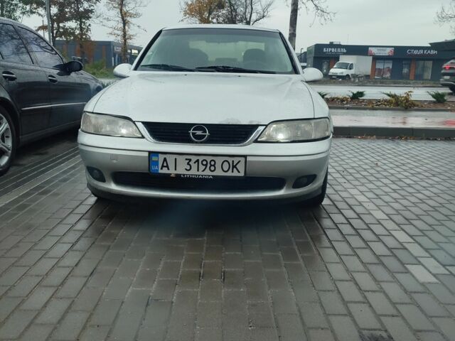 Опель Вектра 1999 в Белой Церкве на Automoto.ua Серый Опель Вектра, объемом двигателя 2 л и пробегом 313 тыс. км за 1650 $, фото 1 на Automoto.ua