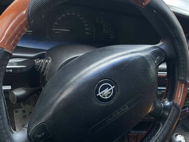 Серый Опель Вектра, объемом двигателя 1.8 л и пробегом 290 тыс. км за 2999 $, фото 3 на Automoto.ua