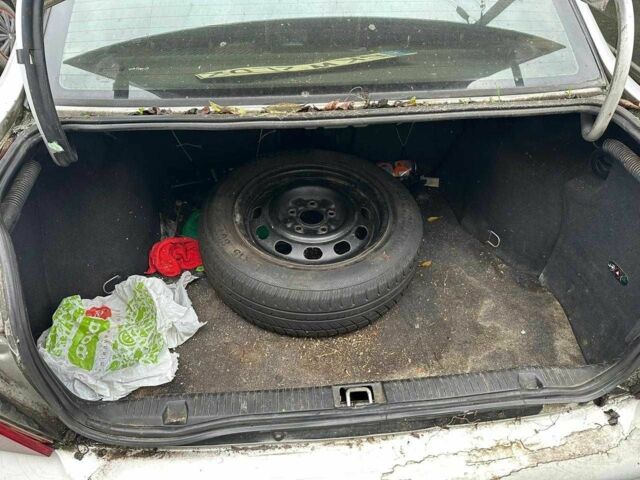 Серый Опель Вектра, объемом двигателя 2 л и пробегом 1000 тыс. км за 1000 $, фото 3 на Automoto.ua