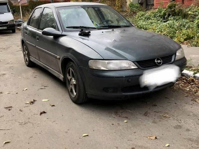 Серый Опель Вектра, объемом двигателя 2 л и пробегом 385 тыс. км за 2063 $, фото 4 на Automoto.ua