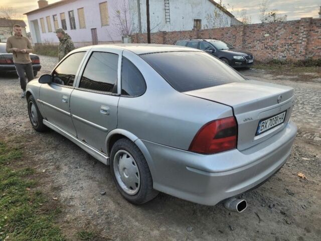 Серый Опель Вектра, объемом двигателя 1.6 л и пробегом 350 тыс. км за 2500 $, фото 1 на Automoto.ua
