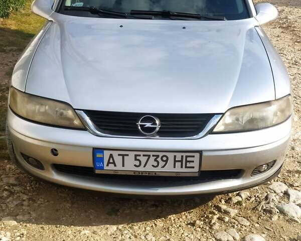 Серый Опель Вектра, объемом двигателя 2 л и пробегом 311 тыс. км за 2500 $, фото 1 на Automoto.ua