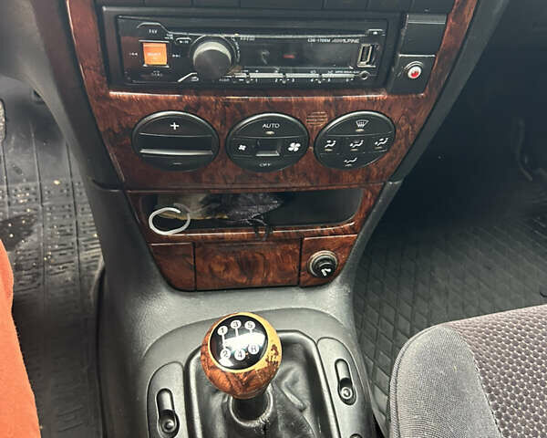 Серый Опель Вектра, объемом двигателя 2 л и пробегом 392 тыс. км за 2750 $, фото 10 на Automoto.ua