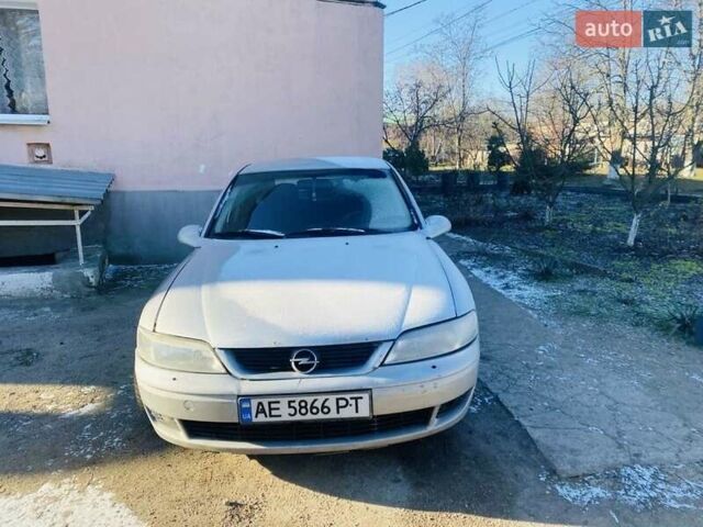 Сірий Опель Вектра, об'ємом двигуна 2 л та пробігом 420 тис. км за 2400 $, фото 2 на Automoto.ua
