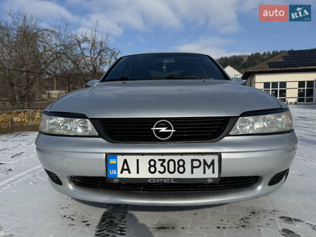 Серый Опель Вектра, объемом двигателя 1.79 л и пробегом 384 тыс. км за 2650 $, фото 1 на Automoto.ua