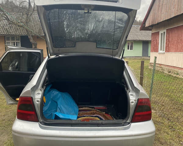 Серый Опель Вектра, объемом двигателя 2 л и пробегом 351 тыс. км за 3000 $, фото 11 на Automoto.ua