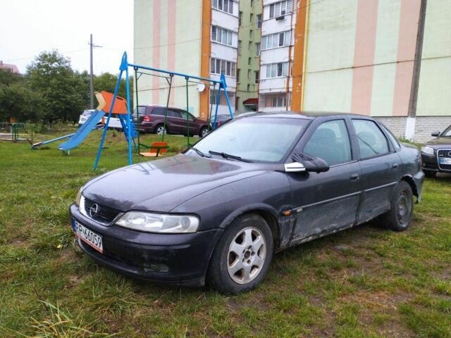 Серый Опель Вектра, объемом двигателя 0 л и пробегом 200 тыс. км за 351 $, фото 3 на Automoto.ua
