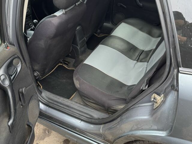 Серый Опель Вектра, объемом двигателя 2.2 л и пробегом 350 тыс. км за 2100 $, фото 5 на Automoto.ua