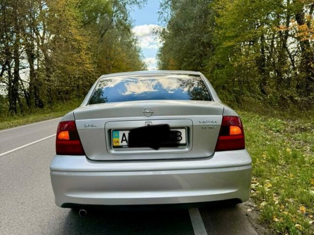 Сірий Опель Вектра, об'ємом двигуна 1.8 л та пробігом 363 тис. км за 3900 $, фото 6 на Automoto.ua