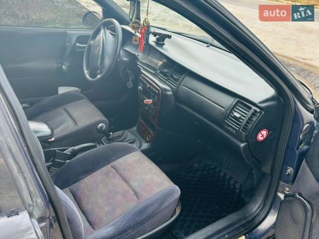 Серый Опель Вектра, объемом двигателя 2 л и пробегом 350 тыс. км за 999 $, фото 7 на Automoto.ua