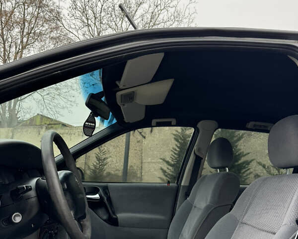 Серый Опель Вектра, объемом двигателя 1.79 л и пробегом 383 тыс. км за 2650 $, фото 4 на Automoto.ua