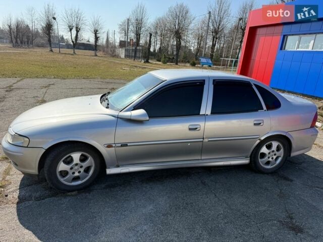 Серый Опель Вектра, объемом двигателя 1.8 л и пробегом 250 тыс. км за 2900 $, фото 20 на Automoto.ua