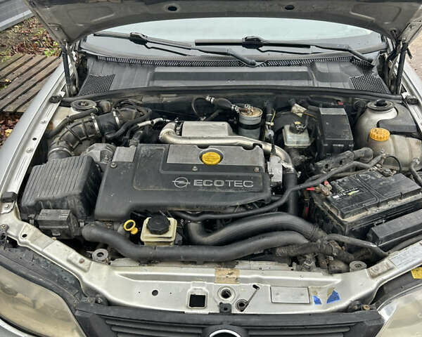 Серый Опель Вектра, объемом двигателя 2 л и пробегом 392 тыс. км за 2750 $, фото 6 на Automoto.ua