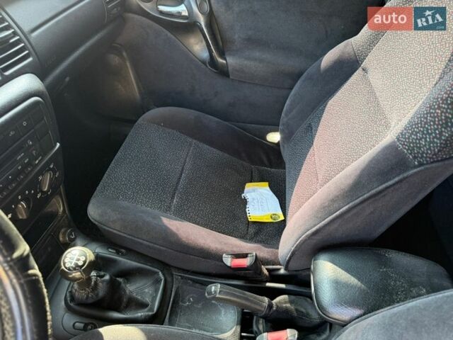 Серый Опель Вектра, объемом двигателя 1.8 л и пробегом 250 тыс. км за 2900 $, фото 29 на Automoto.ua