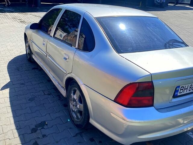 Сірий Опель Вектра, об'ємом двигуна 2 л та пробігом 0 тис. км за 1100 $, фото 4 на Automoto.ua