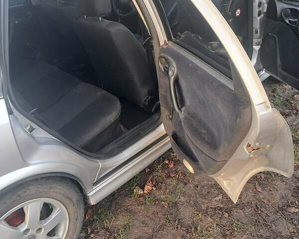 Серый Опель Вектра, объемом двигателя 1.6 л и пробегом 194 тыс. км за 3799 $, фото 26 на Automoto.ua