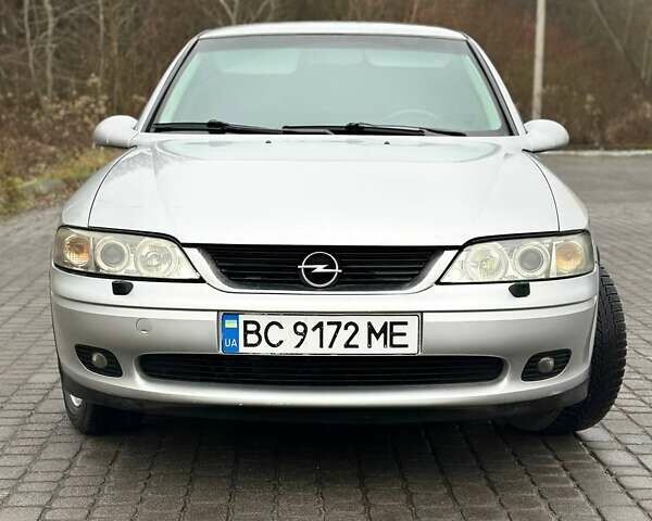 Сірий Опель Вектра, об'ємом двигуна 1.8 л та пробігом 390 тис. км за 3300 $, фото 7 на Automoto.ua