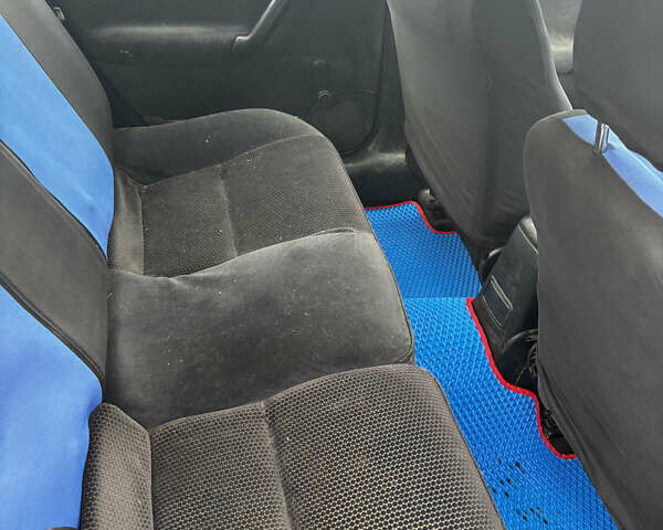 Сірий Опель Вектра, об'ємом двигуна 2 л та пробігом 331 тис. км за 2000 $, фото 5 на Automoto.ua