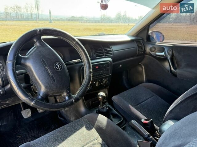 Серый Опель Вектра, объемом двигателя 1.8 л и пробегом 250 тыс. км за 2900 $, фото 33 на Automoto.ua