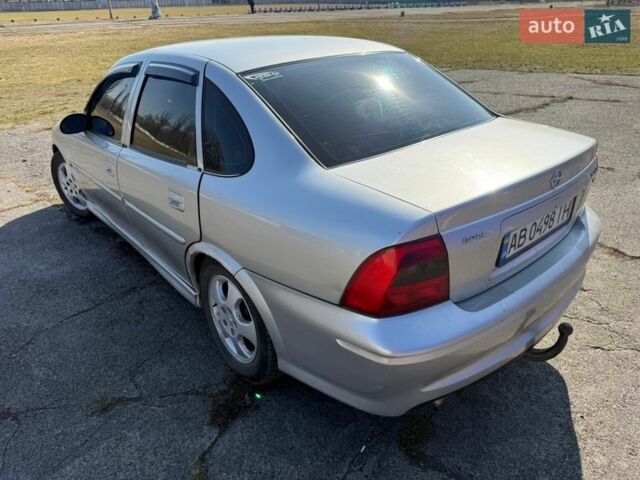 Серый Опель Вектра, объемом двигателя 1.8 л и пробегом 250 тыс. км за 2900 $, фото 12 на Automoto.ua