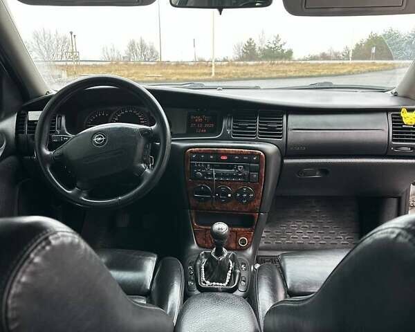 Сірий Опель Вектра, об'ємом двигуна 1.8 л та пробігом 390 тис. км за 3300 $, фото 12 на Automoto.ua