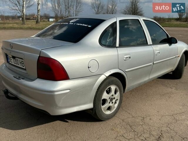 Серый Опель Вектра, объемом двигателя 1.8 л и пробегом 340 тыс. км за 2800 $, фото 12 на Automoto.ua