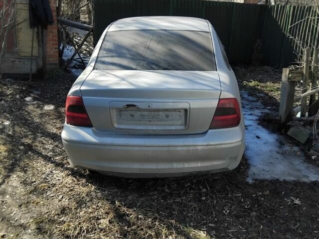 Сірий Опель Вектра, об'ємом двигуна 1.8 л та пробігом 370 тис. км за 1000 $, фото 3 на Automoto.ua