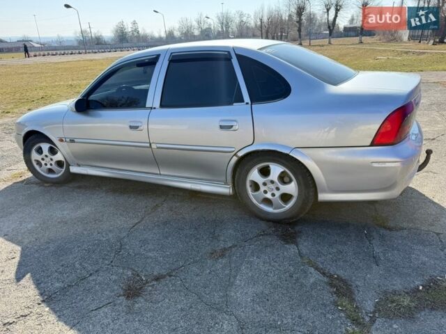 Серый Опель Вектра, объемом двигателя 1.8 л и пробегом 250 тыс. км за 2900 $, фото 13 на Automoto.ua