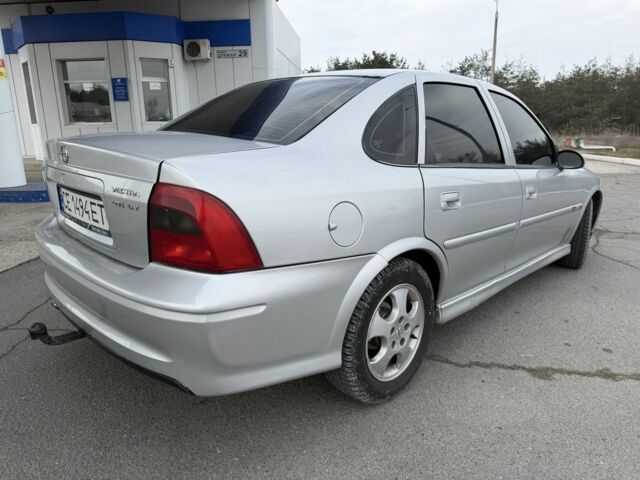 Сірий Опель Вектра, об'ємом двигуна 2 л та пробігом 220 тис. км за 2900 $, фото 2 на Automoto.ua