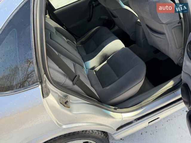 Серый Опель Вектра, объемом двигателя 1.79 л и пробегом 384 тыс. км за 2650 $, фото 7 на Automoto.ua