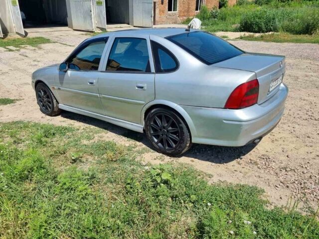 Серый Опель Вектра, объемом двигателя 2 л и пробегом 280 тыс. км за 2350 $, фото 1 на Automoto.ua