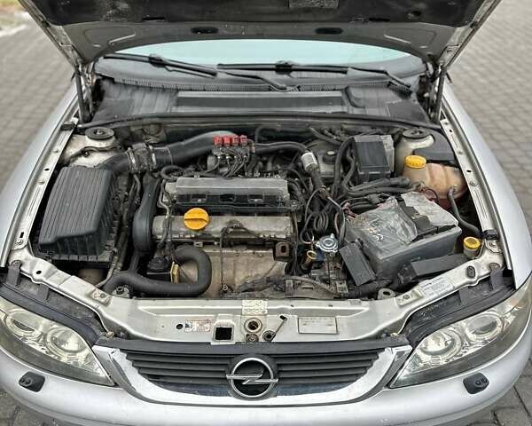 Сірий Опель Вектра, об'ємом двигуна 1.8 л та пробігом 390 тис. км за 3300 $, фото 22 на Automoto.ua