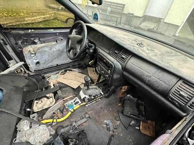 Серый Опель Вектра, объемом двигателя 2 л и пробегом 1000 тыс. км за 1000 $, фото 9 на Automoto.ua