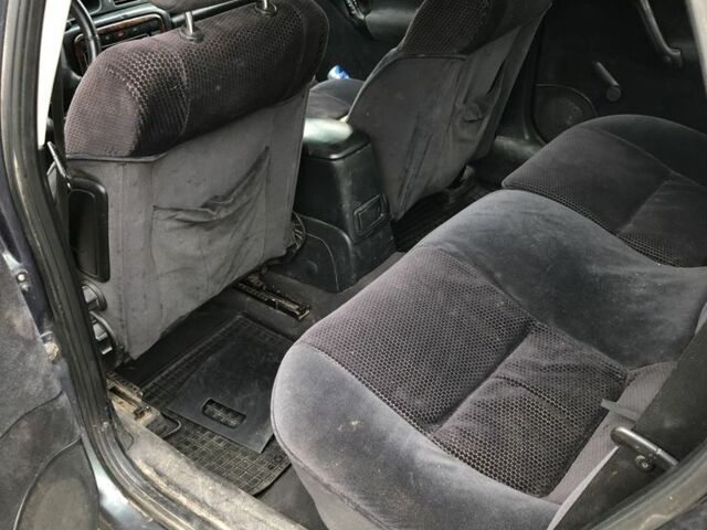 Серый Опель Вектра, объемом двигателя 2 л и пробегом 385 тыс. км за 2063 $, фото 3 на Automoto.ua