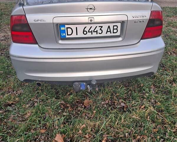 Серый Опель Вектра, объемом двигателя 1.6 л и пробегом 194 тыс. км за 3799 $, фото 1 на Automoto.ua