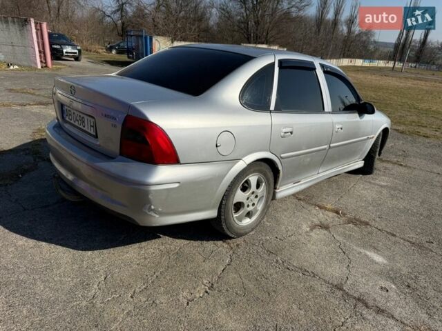 Серый Опель Вектра, объемом двигателя 1.8 л и пробегом 250 тыс. км за 2900 $, фото 11 на Automoto.ua