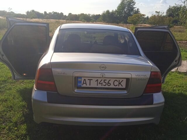 Серый Опель Вектра, объемом двигателя 2 л и пробегом 293 тыс. км за 2890 $, фото 12 на Automoto.ua