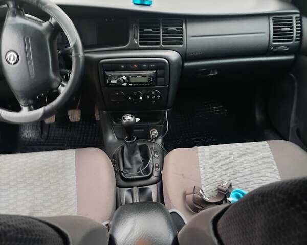 Сірий Опель Вектра, об'ємом двигуна 1.6 л та пробігом 280 тис. км за 3800 $, фото 11 на Automoto.ua